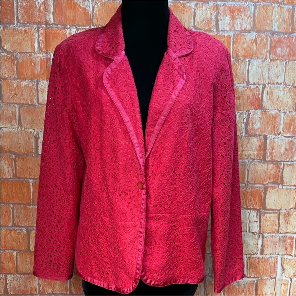 Dialogue Pink Lace Blazer‎